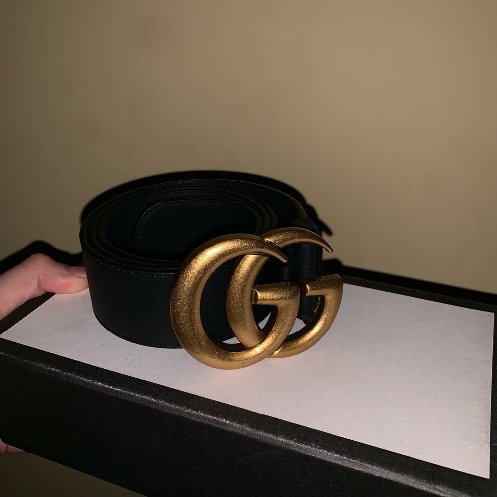 AUTHENTIC gucci belt, size 85 (30-35 inch waist)
